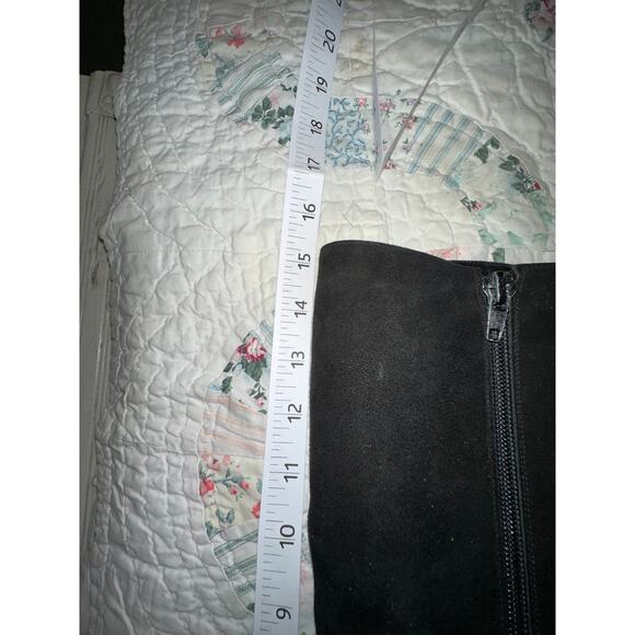 VINTAGE 80s 90s RICHARD TYLER BLACK SUEDE HIGH HEEL BOOTS 8 - Picture 9 of 11